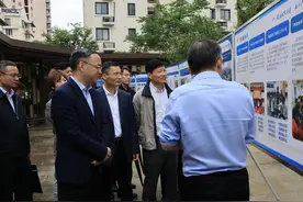 闵行区委常委、副区长汪向阳带队赴静安区调研非成套旧住房改造工作图片
