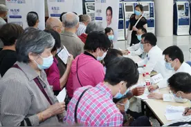 一周放血900毫升，小腿上都是洞！ 杭州阿姨对自己太狠，医生：这些弯路千万不要走！图片