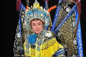 踔厉奋进守正道  情系老旦谱芳华  ——观青年京剧老旦演员侯宇主演《对花枪》有感图片
