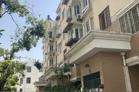 杨浦这个小区，新能源汽车充电桩“承诺共享”图片