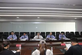 声呐识别，揪出炸街车！@青岛人 非法改装后炸街，小心无法享受车检新政图片