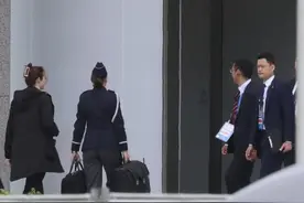 戏剧性一幕！拜登把它带到了广岛……图片