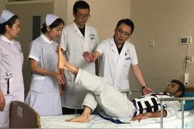 新华全媒+丨预防脊柱侧弯，保护“第二条生命线”图片