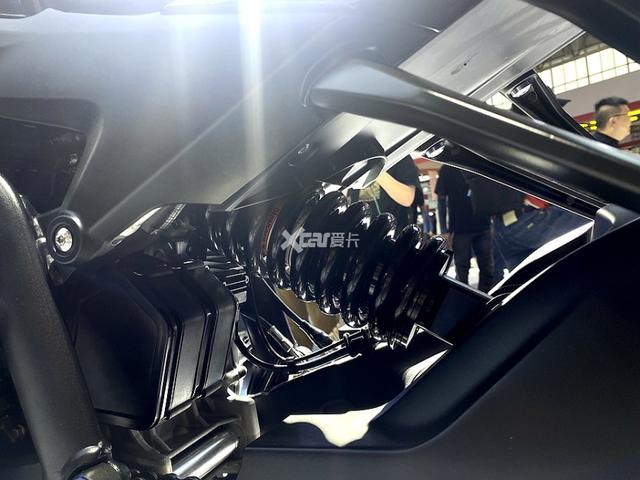 四缸神车450RR和硬核ADV 900X全来了 价格十分有诚意