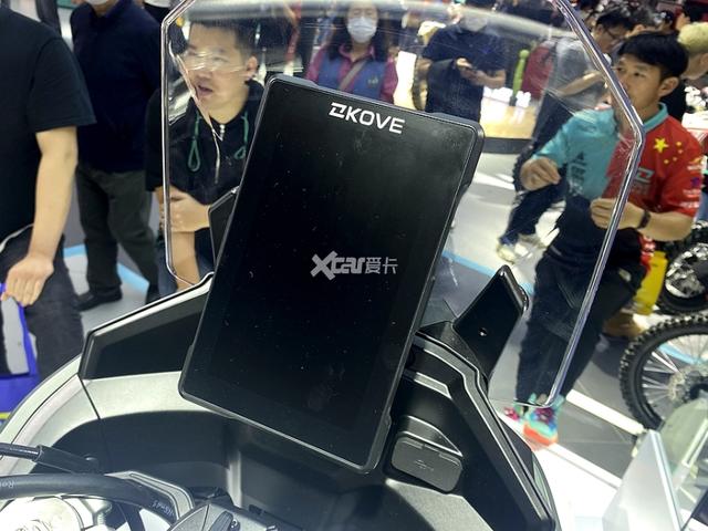 四缸神车450RR和硬核ADV 900X全来了 价格十分有诚意