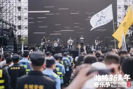 新青年·乐动潍坊③：摇滚乐的温柔闯入者——海龟先生图片