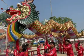 泰国女子英歌队亮相当地庆典！曾特地从广东普宁邀请教练授艺图片