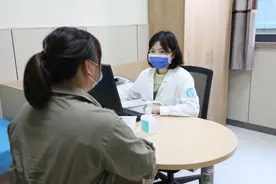 肿瘤指标偏高，腹盆腔存在积液，这位二胎妈妈到底怎么了？图片