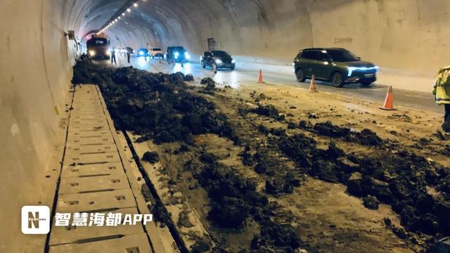 福州一隧道内发生交通事故！