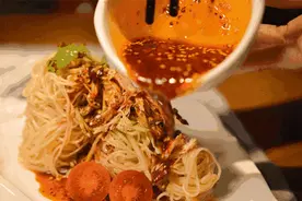 凉面就得自己在家做！干净卫生、酸辣开胃……快来get图片