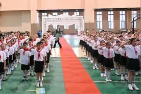 10岁的意义是什么？杭州一小学专门为10岁学生举办成长礼图片