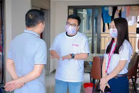 唯品会举办520客户零距离活动：走进用户、倾听用户、为用户改变图片