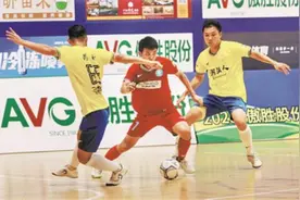 第11届粤超联赛在肇庆开幕图片