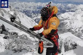 2023“巅峰使命”珠峰科考科考登山队员成功登顶！图片