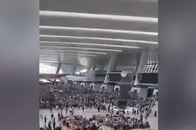 突发！杭州东站出发层和到达层突然断电，抢修进行中视频封面