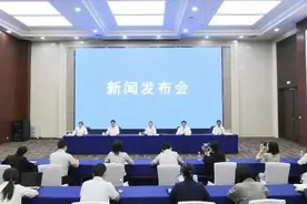 广西南宁：延长机动车免费停放时长 对道路停车收费管理全面调查图片