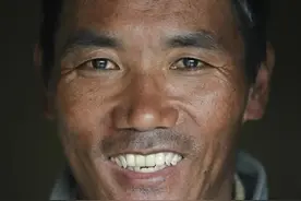 他第28次登顶珠峰！创下登顶珠峰次数最多的新纪录图片