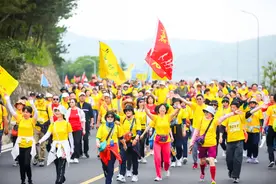 中国最美海岸线徒步大会激情开走，千人海边体验“运动+旅游+文化”图片