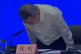 封面深镜｜城市公共道路停车收费该如何体现智慧？ 对话公共政策决策研究学者图片