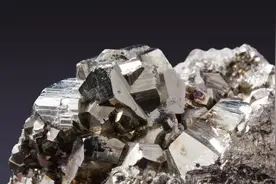 钙钛矿的前世今生：从乌拉尔山脉里走出，到一种新型光伏电池图片