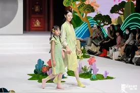 “夏·非遗华夏秀”亲子时装秀一展传统文化之美图片