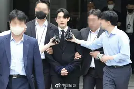 韩星刘亚仁涉毒“当场被上铐”，否认协助男友逃亡图片