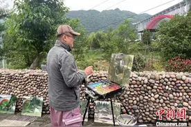 知名画家与海内外摄影师赴贵州 以绘画+摄影形式讲述“桥”故事图片