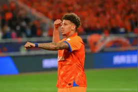 外援克雷桑打进两球，山东泰山获近6轮首胜图片