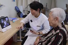 新华视点｜智能科技让老年人生活更温馨舒适图片