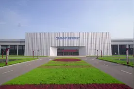 擎起“新齐帜”︱新华医疗：造出中国首台“高能医用电子直线加速器”图片