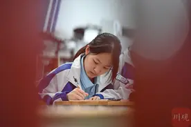 图集丨实拍高考倒计时冲刺表情  你奋斗的样子真美！图片