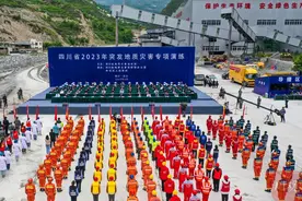 突降暴雨诱发“地灾”，看这场专项演练如何应对？图片