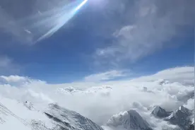 十年四次 这个民间登山者再次征服珠穆朗玛峰图片