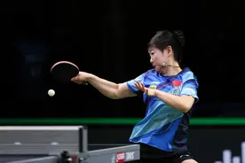 世乒赛综合：孙颖莎、陈梦会师女单决赛 国乒包揽五冠图片
