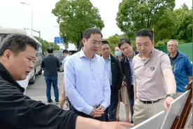 区领导赴川沙新镇调研现代化城区建设工作图片