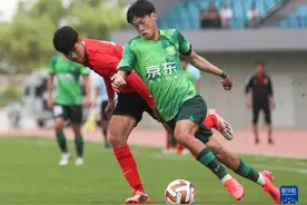 中国足协U21联赛：北京国安平上海海港图片