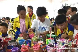 湖北枣阳：劳动描画庆多彩“六一”图片