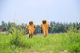 砺兵野外！武警防化兵开展多课目演练图片