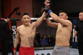 中国选手UFC精英之路大放异彩：他们默默努力、惺惺相惜图片