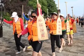 视频丨潇湘女子龙舟队 冲！图片