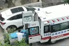 男童撑伞从26楼跳下！奇迹生还图片