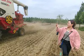 00后女孩杜梦园直播收麦 网友：你努力的样子很美图片