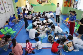 “星星的孩子”提前过六一图片