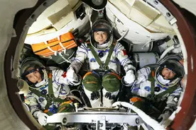 “博士天团”逐梦空间站图片