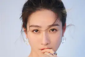 “安陵容”发文寻找五年前飞机邻座男士，网友：怀疑是广告，可又没证据！图片