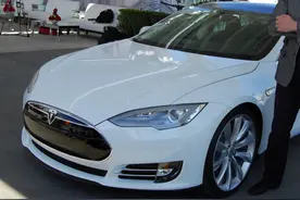 昨夜今晨发生了什么？ |YiMagazine图片