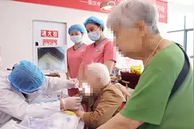 重庆团圆口腔医院走进养老服务中心 为老年人送“口福”图片