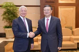 推动各类国际金融机构来沪投资展业！陈吉宁会见美国摩根大通集团董事长戴蒙图片