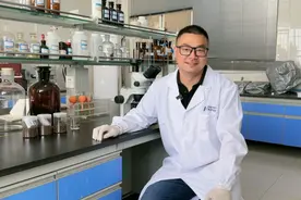 吃鱼肝油、喝太湖水、住大平层……牛蛙博士有点牛图片