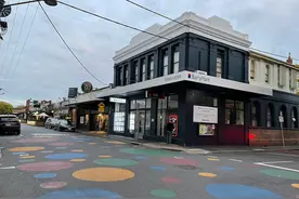 澳洲年中促销中增长支出至93亿 澳人人均消费1616元图片